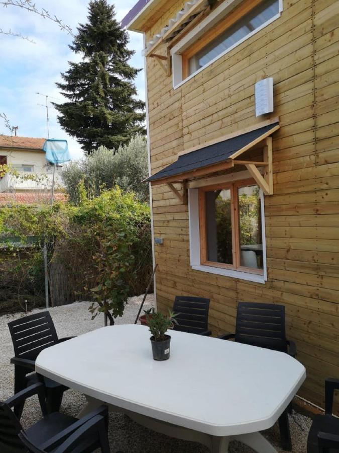 Le Petit Chalet De Nimes Shantay Youstay Exterior foto